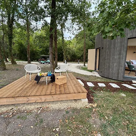 Oomi Lodge *